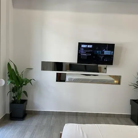 Diamond With Balcony 아파트
